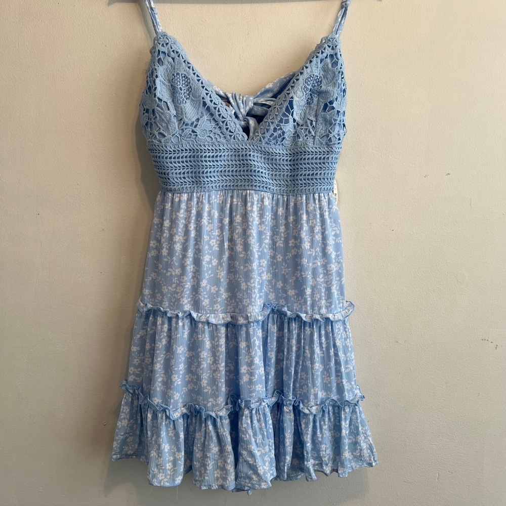 NWT Light Blue Floral Print summer dress size M